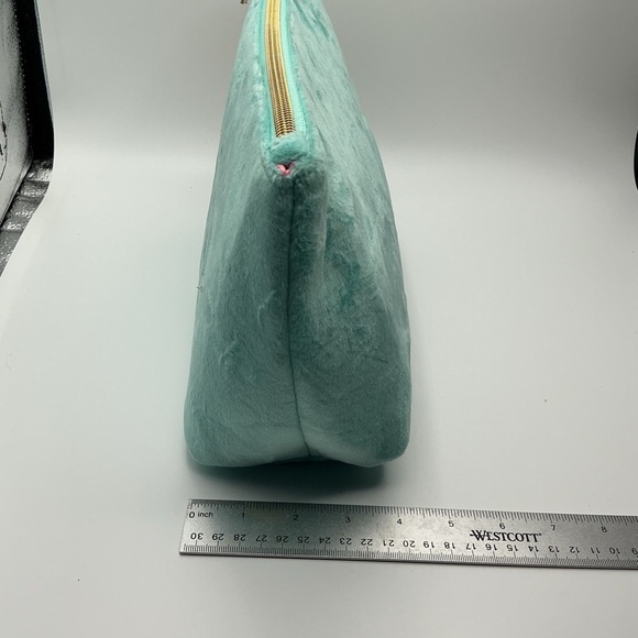 NWT Juicy Couture Teal Cosmetic Bag with Travel Toiletry Bottle NWT - Picture 13 of 14